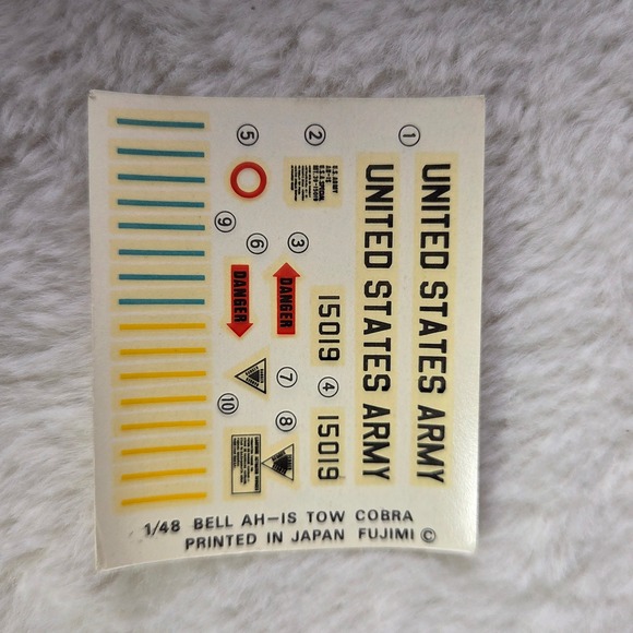 Fujimi Bell AH-1S Tow Cobra 1:48 Scale Model Kit No 44 VTG Japan Sealed Parts - Picture 3 of 13